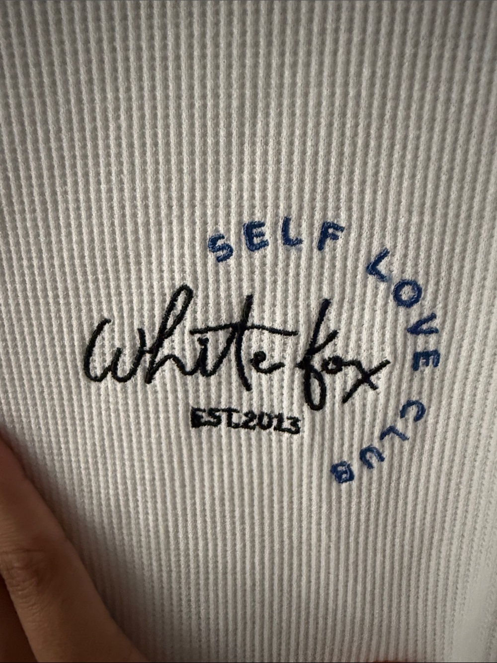 Whit fox White Ribbed Tee - Picture 3 of 3